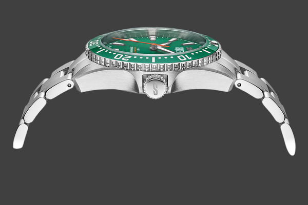REEF X AUTOMATIC DIVER - Emerald Green 43MM Oyster Bracelet