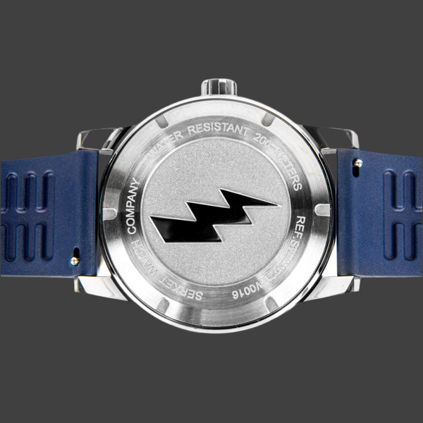 WRAITH AUTOMATIC STEEL White/Cobalt 46MM