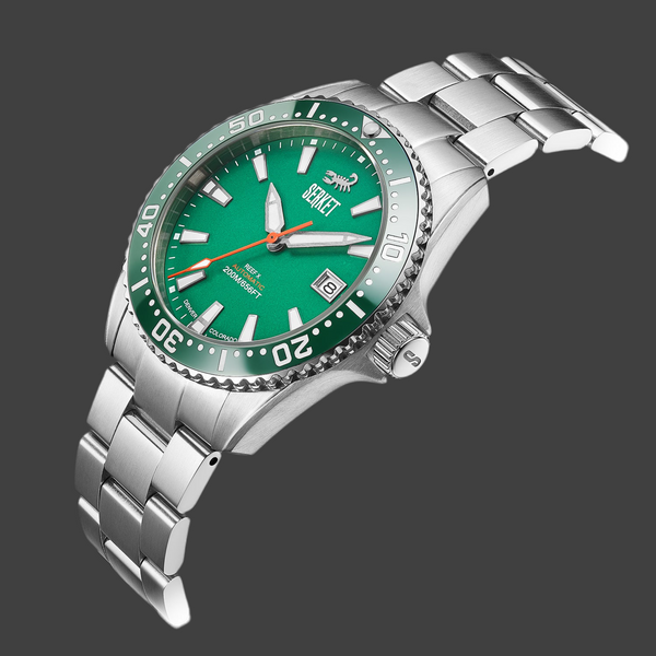 REEF X AUTOMATIC DIVER - Emerald Green 43MM Oyster Bracelet